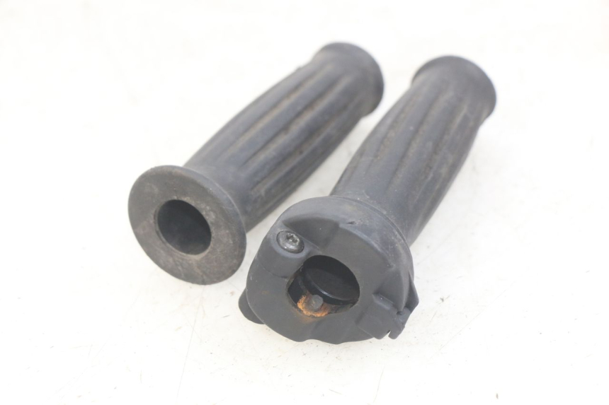 photo de THROTTLE GRIP PEUGEOT DJANGO 4T 50 (2014 - 2019) - Product overview