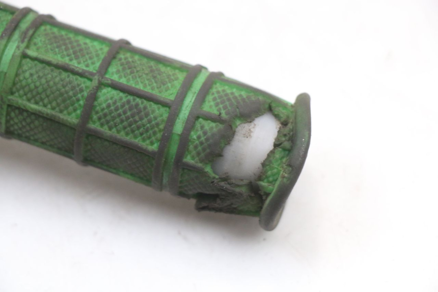 photo de THROTTLE GRIP KSR RACING DRIFT 140 - Technical close-up