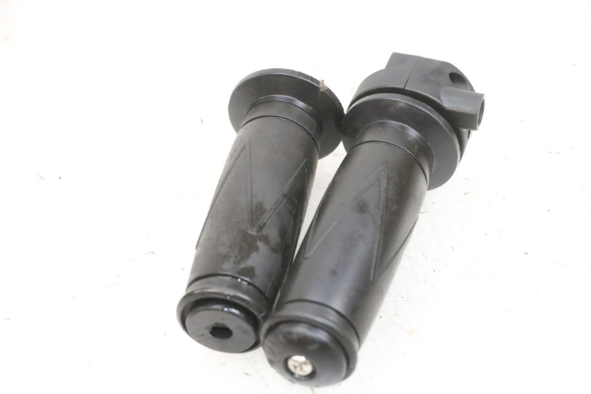 photo de THROTTLE GRIP BTC FELICE SPORT 50 - Component detail