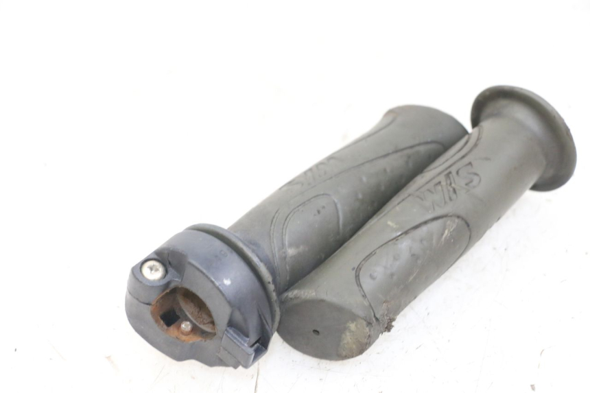 photo de THROTTLE GRIP SYM FIDDLE 2 50 (2008 - 2013) - Alternative perspective