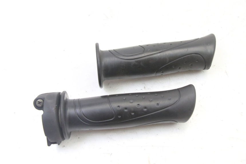 photo de THROTTLE GRIP SYM FIDDLE 2 S 125 (2012 - 2014) - Main view
