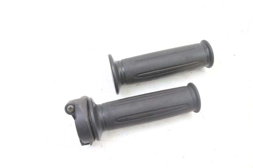 photo de THROTTLE GRIP SYM FIDDLE 3 III 125 (2014 - 2020) - Main view