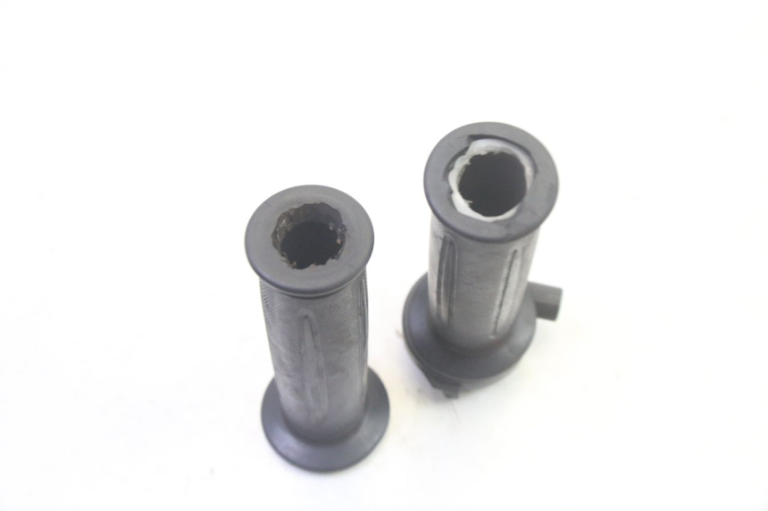 photo de THROTTLE GRIP SYM FIDDLE 3 III 125 (2014 - 2020) - Technical close-up
