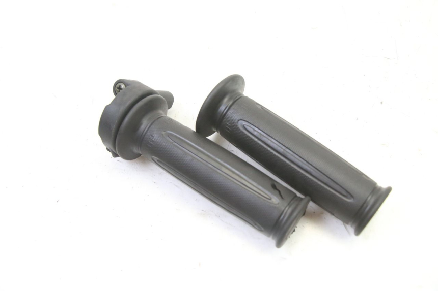 photo de THROTTLE GRIP SYM FIDDLE 3 III 50 (2014 - 2020) - Component detail