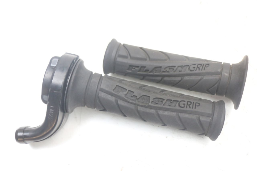 photo de THROTTLE GRIP YAMAHA FJ 3CX 1200 (1986 - 1996) - Main view