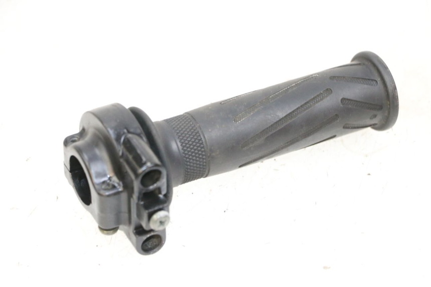 photo de THROTTLE GRIP MBK FLAME X 125 (2007 - 2016) - Zoom on usage condition