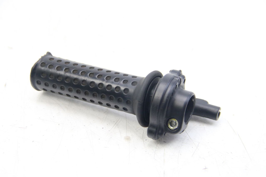 photo de THROTTLE GRIP PIAGGIO FLY 2T 50 (2004 - 2017) - Technical close-up