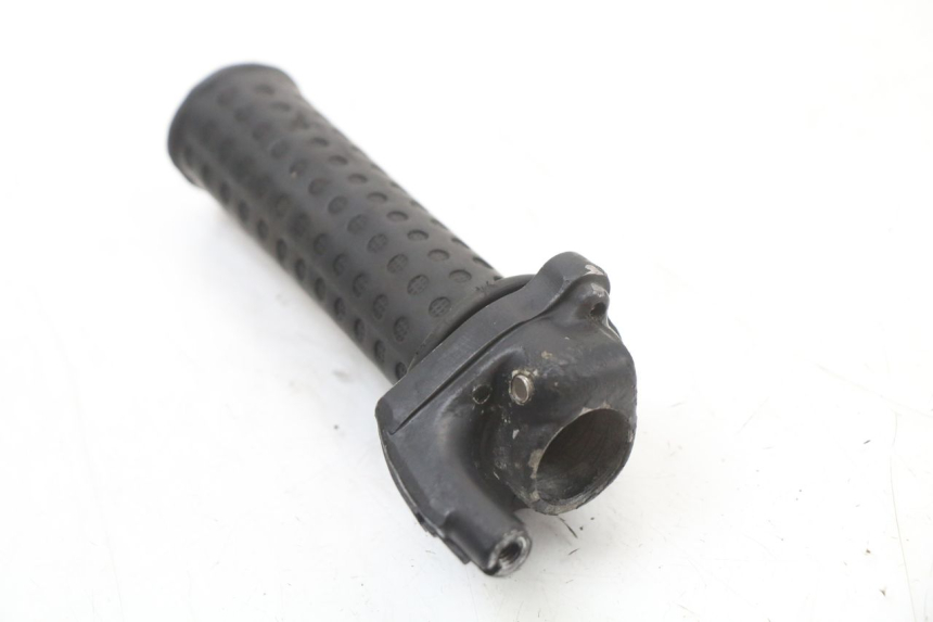 photo de THROTTLE GRIP PIAGGIO FLY 2T 50 (2004 - 2017) - Component detail