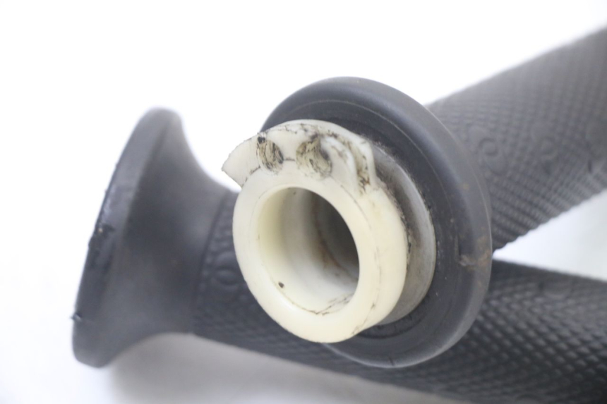photo de THROTTLE GRIP GILERA NEXUS 300 (2008 - 2013) - Zoom on usage condition