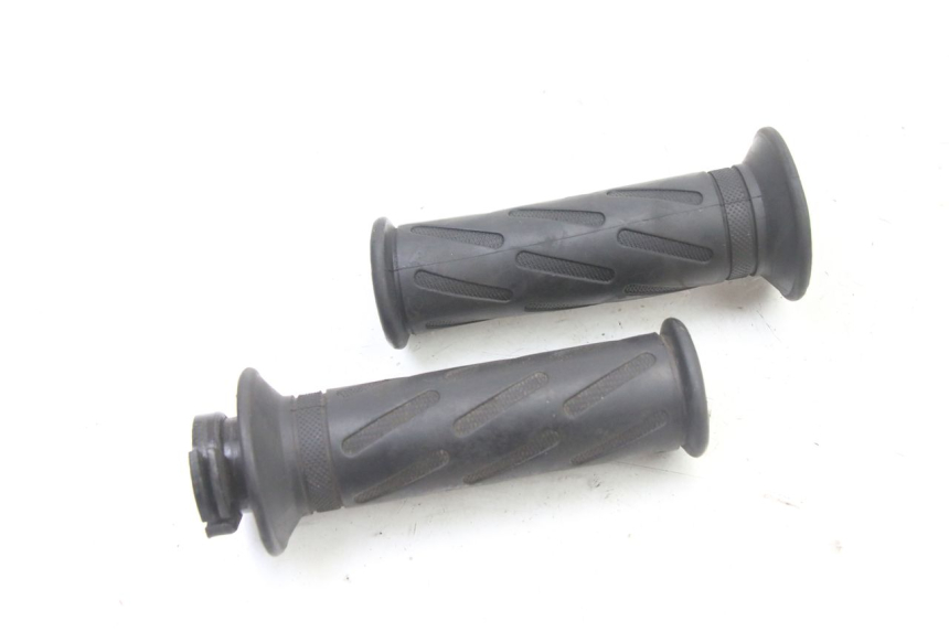 photo de THROTTLE GRIP PEUGEOT KISBEE 2T 50 (2018 - 2022) - Main view