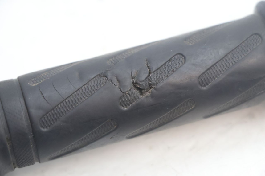 photo de THROTTLE GRIP PEUGEOT KISBEE 4T 50 (2018 - 2022) - Product overview