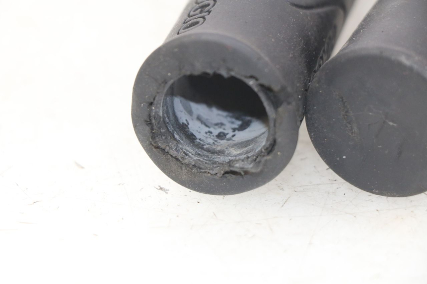 photo de THROTTLE GRIP PIAGGIO LIBERTY IGET 4T 50 (2015 - 2020) - Fixing points details