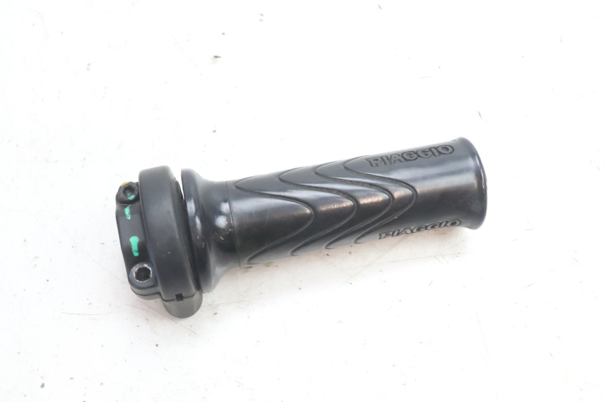 photo de THROTTLE GRIP PIAGGIO LIBERTY IGET 4T 50 (2021 - 2025) - Main view