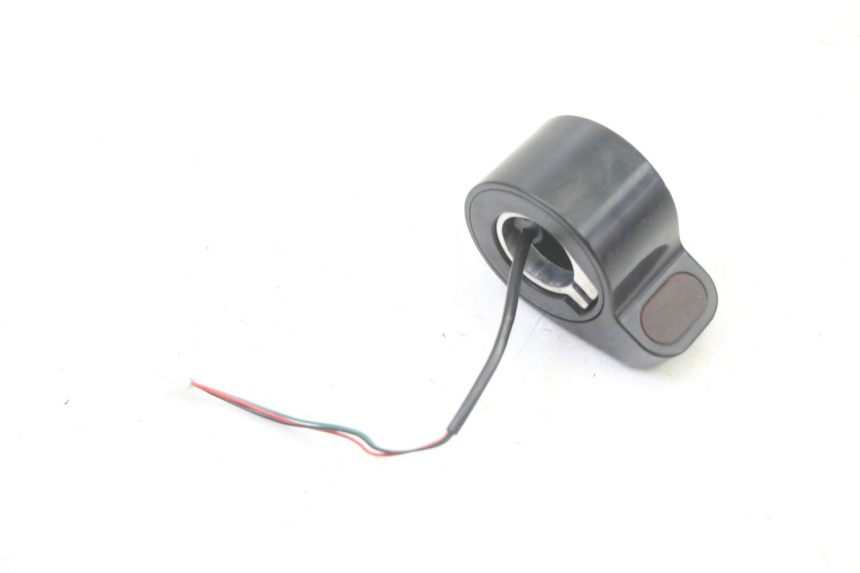 photo de THROTTLE GRIP XIAOMI MI PRO 2 1 - Main view