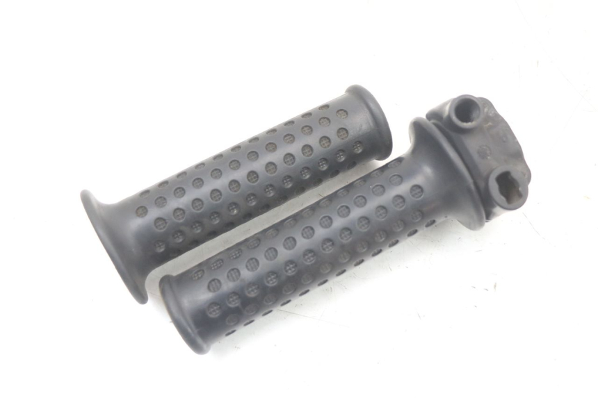 photo de THROTTLE GRIP PIAGGIO MP3 LT 400 (2007 - 2012) - Alternative perspective