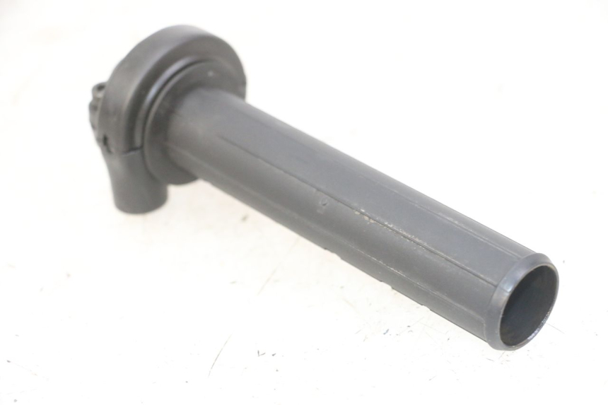 photo de THROTTLE GRIP PIAGGIO MP3 LT 300 (2010 - 2016) - Technical close-up