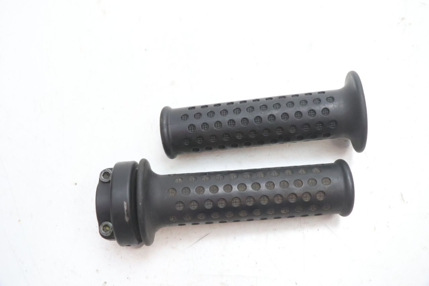 photo de THROTTLE GRIP PIAGGIO MP3 LT 300 (2010 - 2016) - Main view