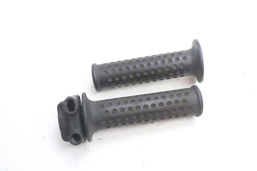 photo de THROTTLE GRIP PIAGGIO MP3 LT 400 (2007 - 2012) - Product overview