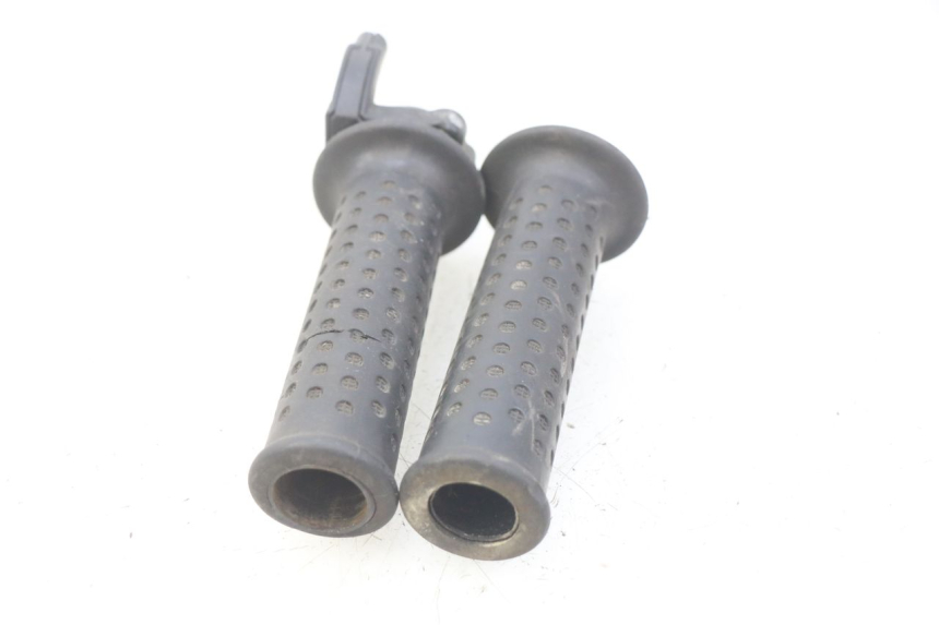 photo de THROTTLE GRIP PIAGGIO MP3 125 (2006 - 2014) - Main view