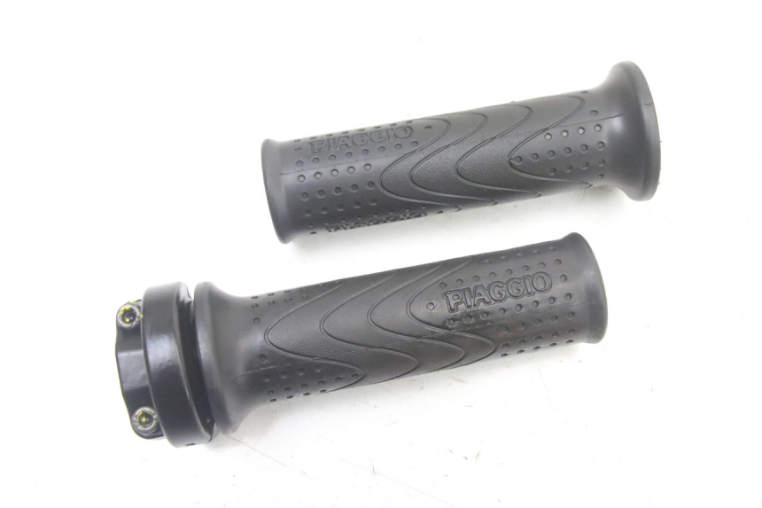 photo de THROTTLE GRIP PIAGGIO MP3 500 (2014 - 2017) - Main view