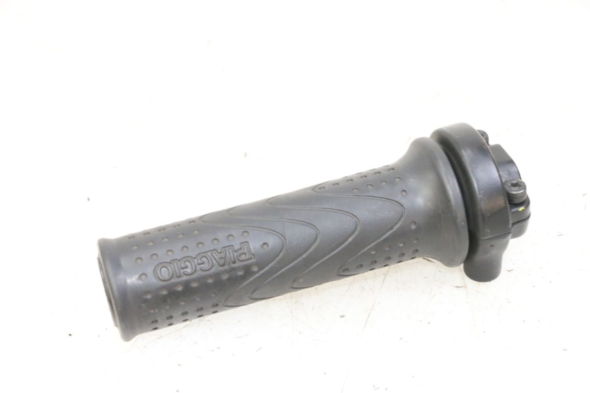 photo de THROTTLE GRIP PIAGGIO MP3 500 (2014 - 2017) - Fixing points details