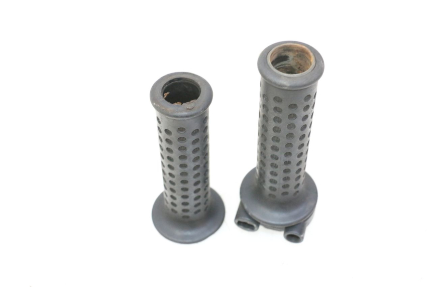 photo de THROTTLE GRIP PIAGGIO MP3 RL 250 (2006 - 2010) - Component detail