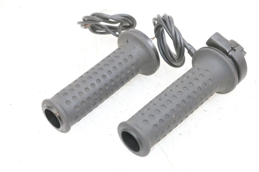 photo de THROTTLE GRIP PIAGGIO MP3 500 (2016 - 2018) - Main view