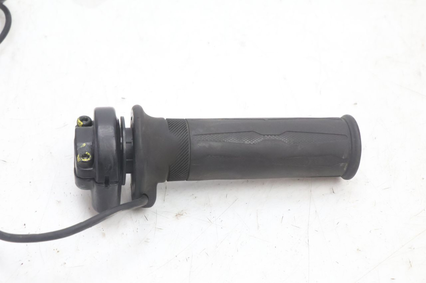 photo de THROTTLE GRIP PIAGGIO MP3 500 (2016 - 2018) - Alternative perspective