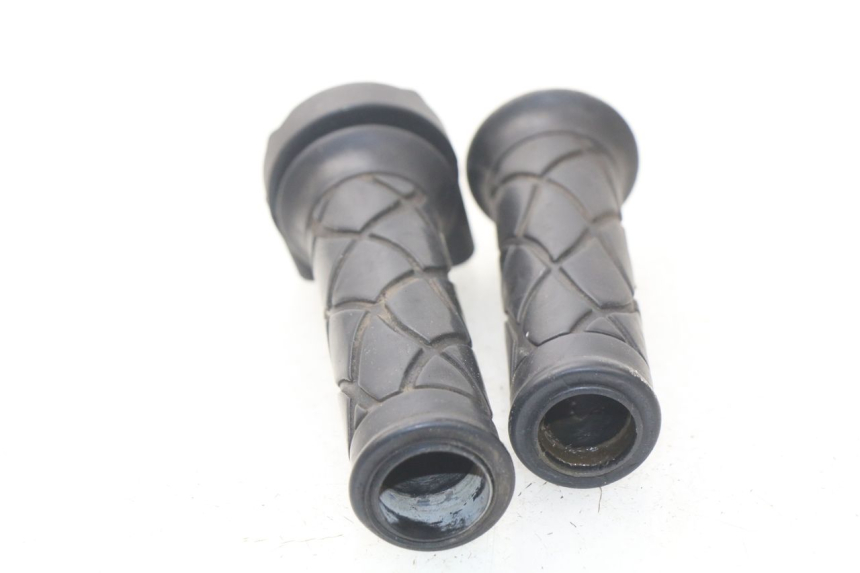 photo de THROTTLE GRIP YAMAHA NEOS NEO'S 4T 50 (2008 - 2016) - Zoom on usage condition
