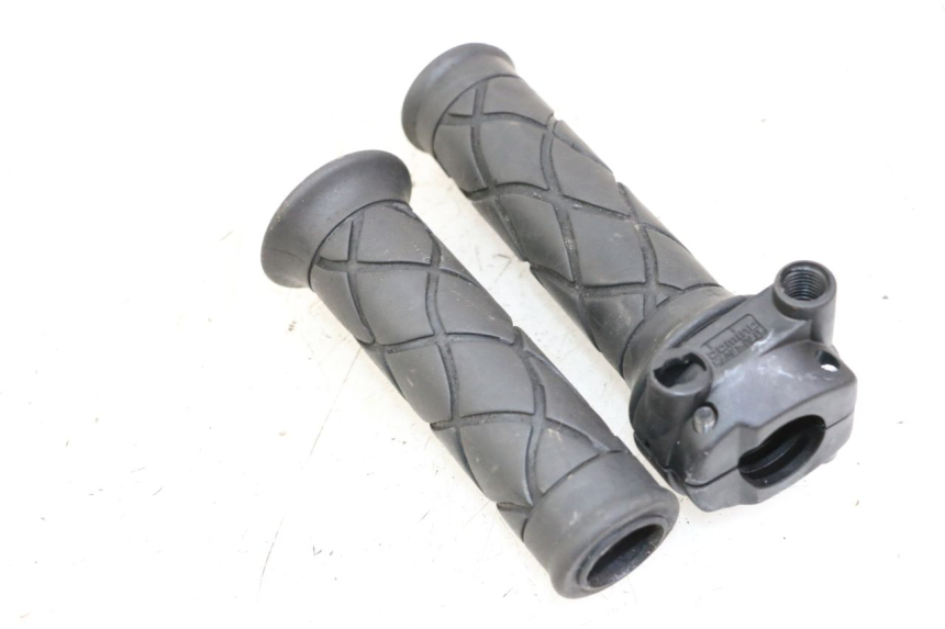 photo de THROTTLE GRIP YAMAHA NEOS NEO'S 4T 50 (2008 - 2016) - Component detail