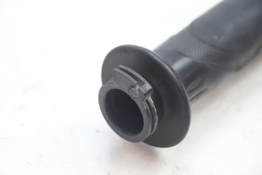 photo de THROTTLE GRIP IMF INDUSTRIE NEW PACH 2T 50 (2014 - 2020) - Component detail