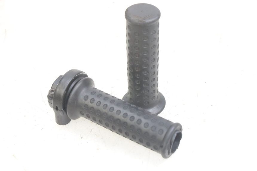 photo de THROTTLE GRIP PIAGGIO NEW TYPHOON 50 (2018 - 2021) - Main view