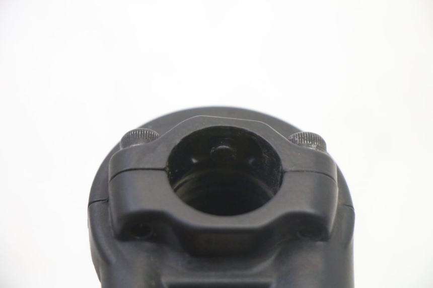 photo de THROTTLE GRIP PIAGGIO NEW TYPHOON 50 (2018 - 2021) - Alternative perspective