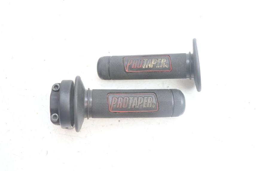 photo de THROTTLE GRIP PIAGGIO NEW TYPHOON 50 (2018 - 2021) - Main view