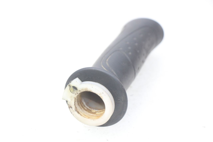 photo de THROTTLE GRIP SYM ORBIT 2 2T 50 (2008 - 2018) - Zoom on usage condition