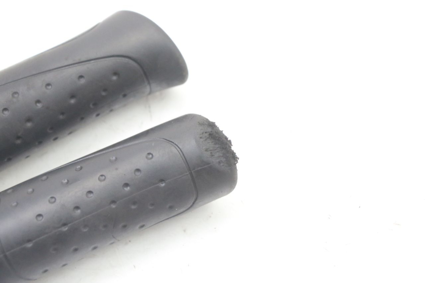 photo de THROTTLE GRIP SYM ORBIT III 3 4T 50 (2021 - 2025) - Technical close-up