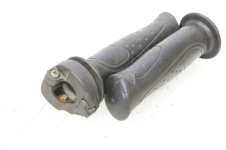 photo de THROTTLE GRIP SYM ORBIT III 3 4T 50 (2018 - 2021) - Main view