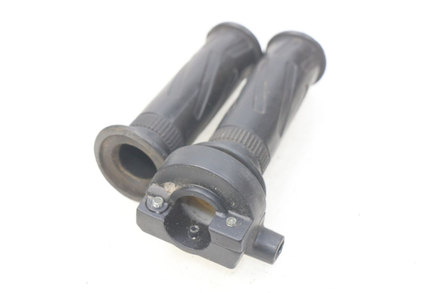 photo de THROTTLE GRIP TNT MOTOR OTTO 2T 50 (2012 - 2018) - Alternative perspective