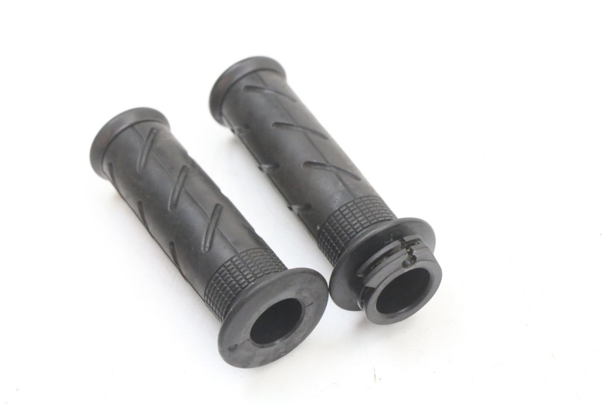 photo de THROTTLE GRIP HONDA PCX (JF28) 125 (2009 - 2011) - Main view