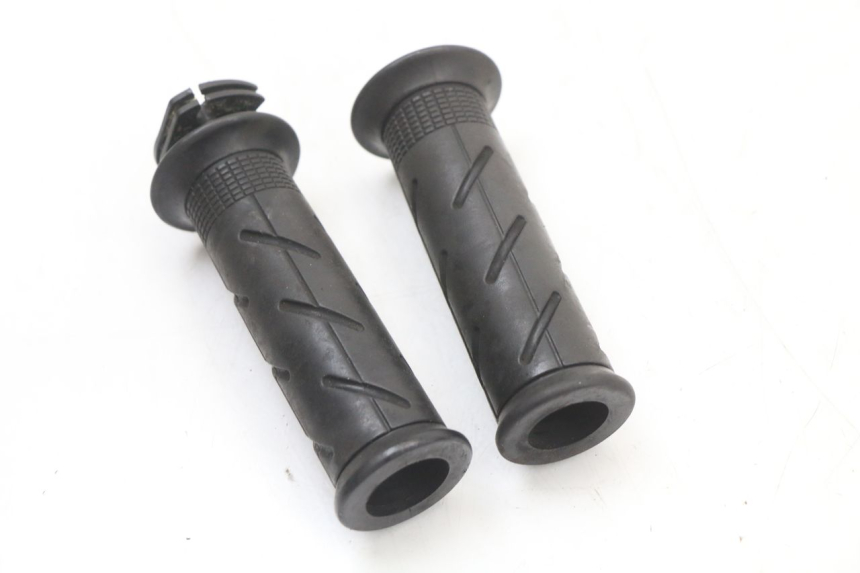 photo de THROTTLE GRIP HONDA PCX (JF28) 125 (2009 - 2011) - Zoom on usage condition