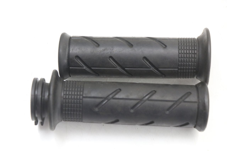 photo de THROTTLE GRIP HONDA PCX (JF28) 125 (2009 - 2011) - Fixing points details