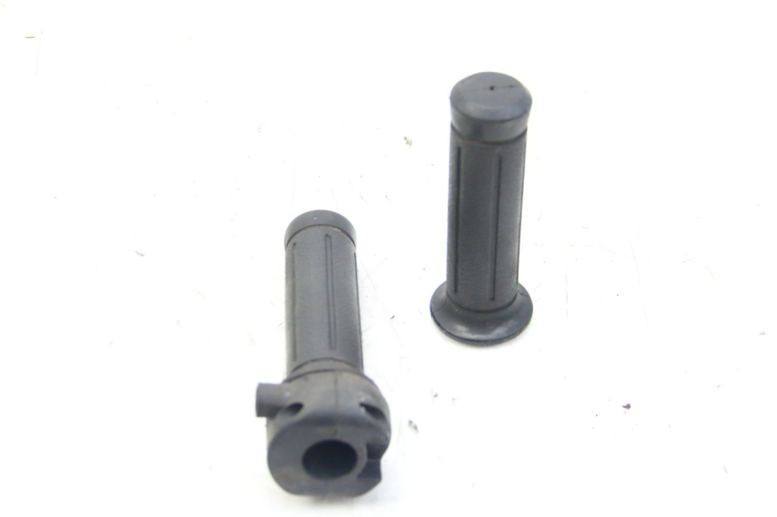 photo de THROTTLE GRIP HONDA PES PS I 125 (2006 - 2012) - Technical close-up