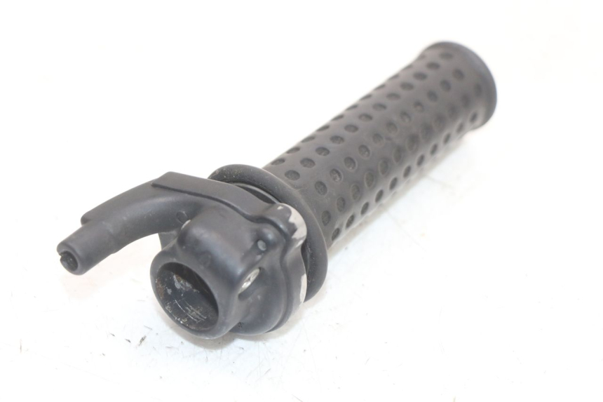 photo de THROTTLE GRIP PIAGGIO VESPA LX 2T 50 (2005 - 2013) - Zoom on usage condition