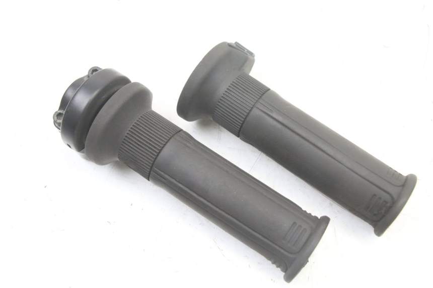 photo de THROTTLE GRIP PIAGGIO VESPA LX IE 125 (2010 - 2012) - Main view