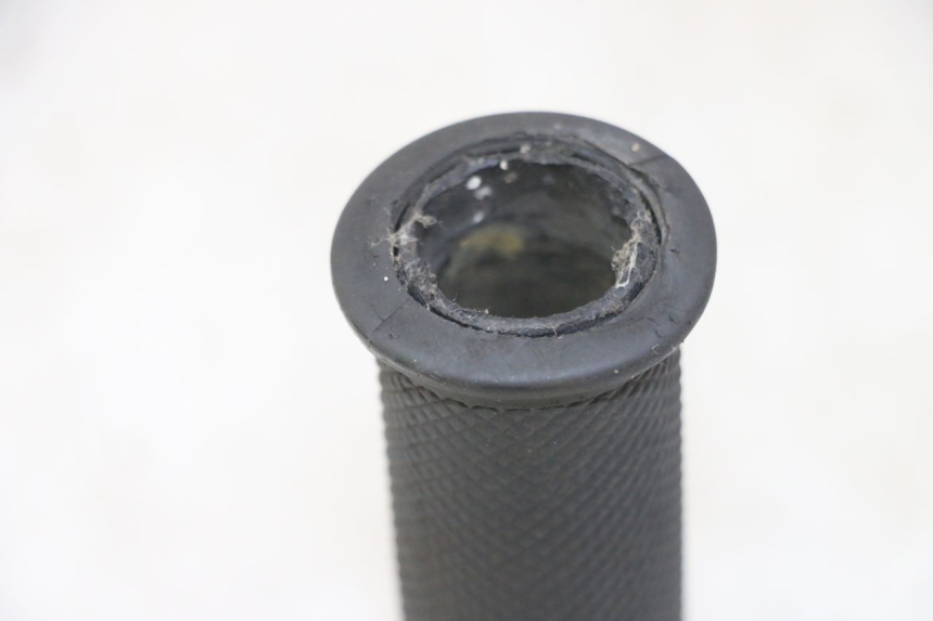 photo de THROTTLE GRIP APRILIA RALLY AC 50 (1995 - 2004) - Zoom on usage condition