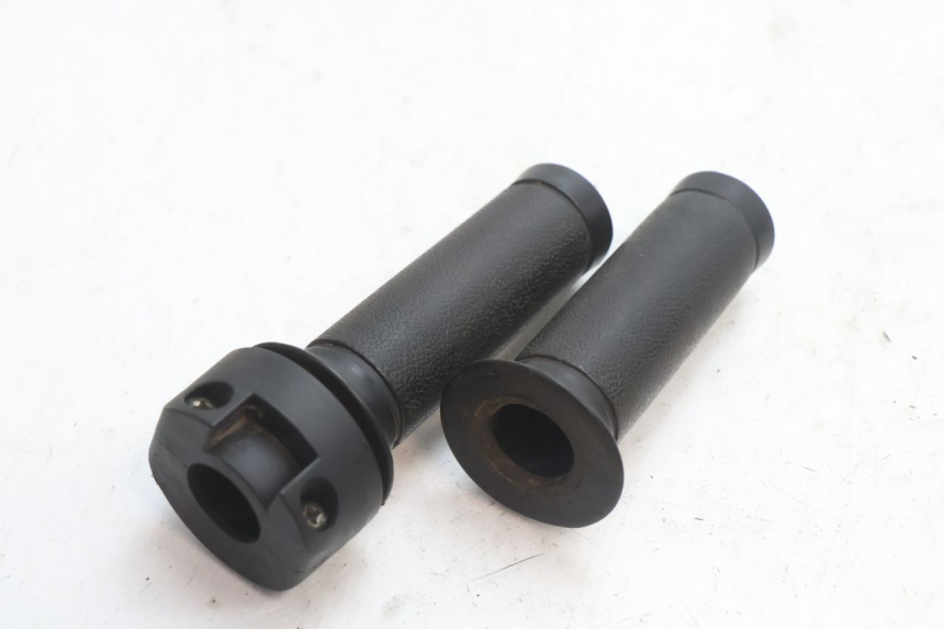 photo de THROTTLE GRIP YIYING RETRO 50 (2008 - 2017) - Component detail