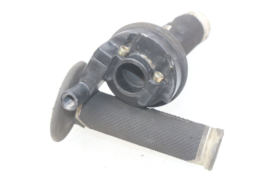 photo de THROTTLE GRIP APOLLO RFZ 125 - Component detail