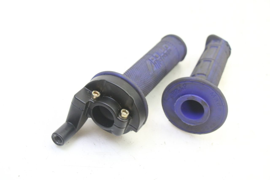 photo de THROTTLE GRIP APOLLO RFZ 125 - Product overview