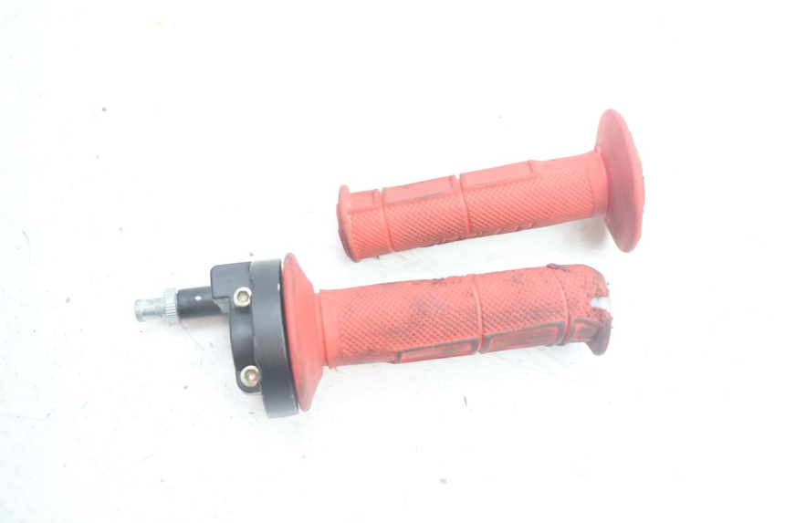 photo de THROTTLE GRIP APOLLO RFZ 125 - Main view