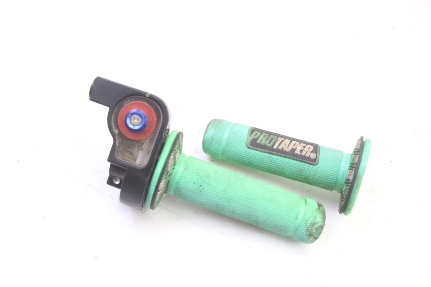 photo de THROTTLE GRIP APOLLO RXF 125 - Main view